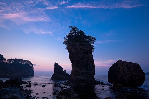 遠い夜明け
