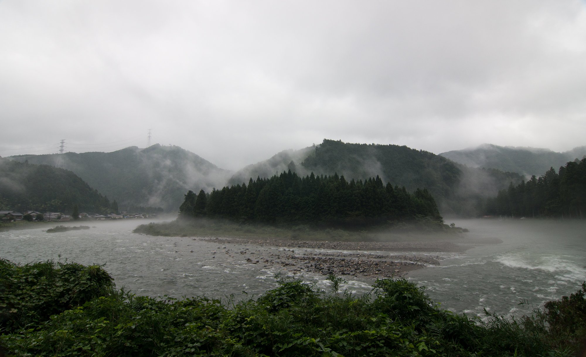白露の雨中に・続