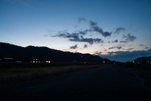 田舎の夕暮れ。