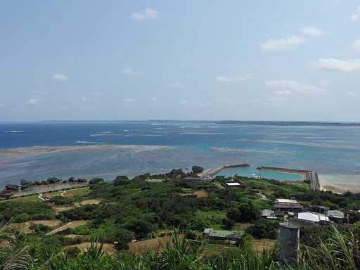 大神島から望む宮古島