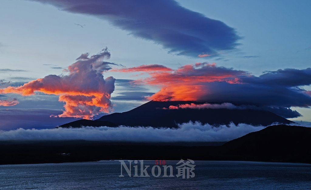 雲真っ赤