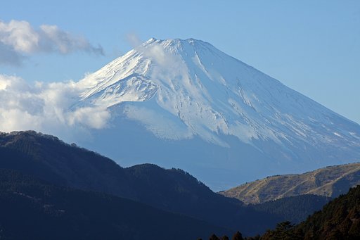 霊峰
