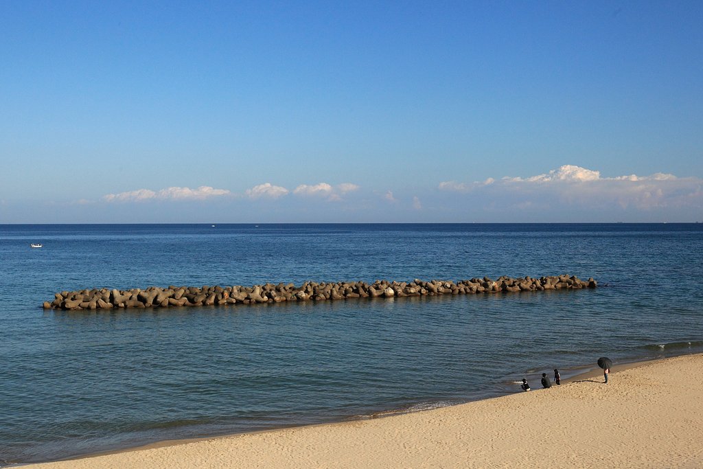 休日の益田市三里ヶ浜