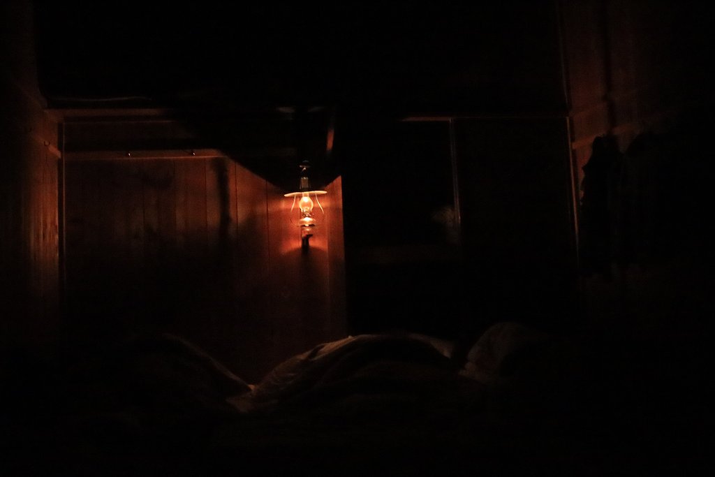 山小屋の夜