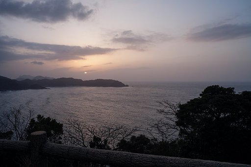 黄砂の夕焼け-2。