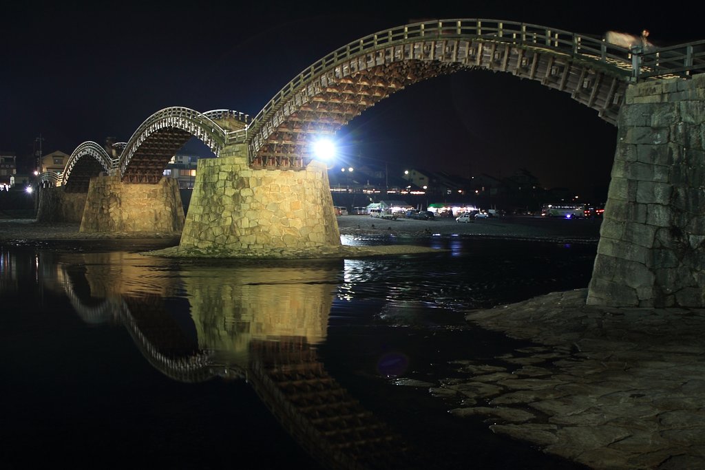 錦帯橋夜景（右岸より）