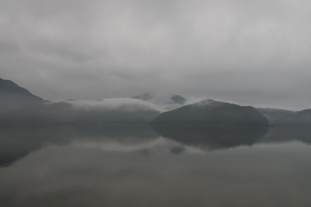三方湖の朝