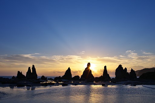橋杭岩の光芒