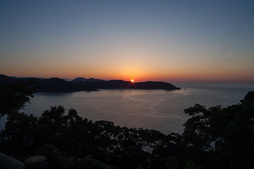 夕焼けも沈み始めて・・。