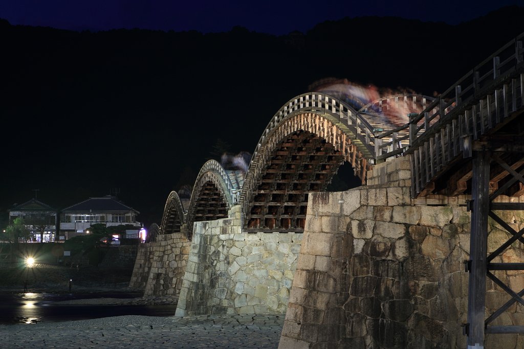 錦帯橋夜景（左岸より）