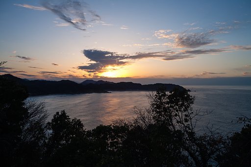 日没。