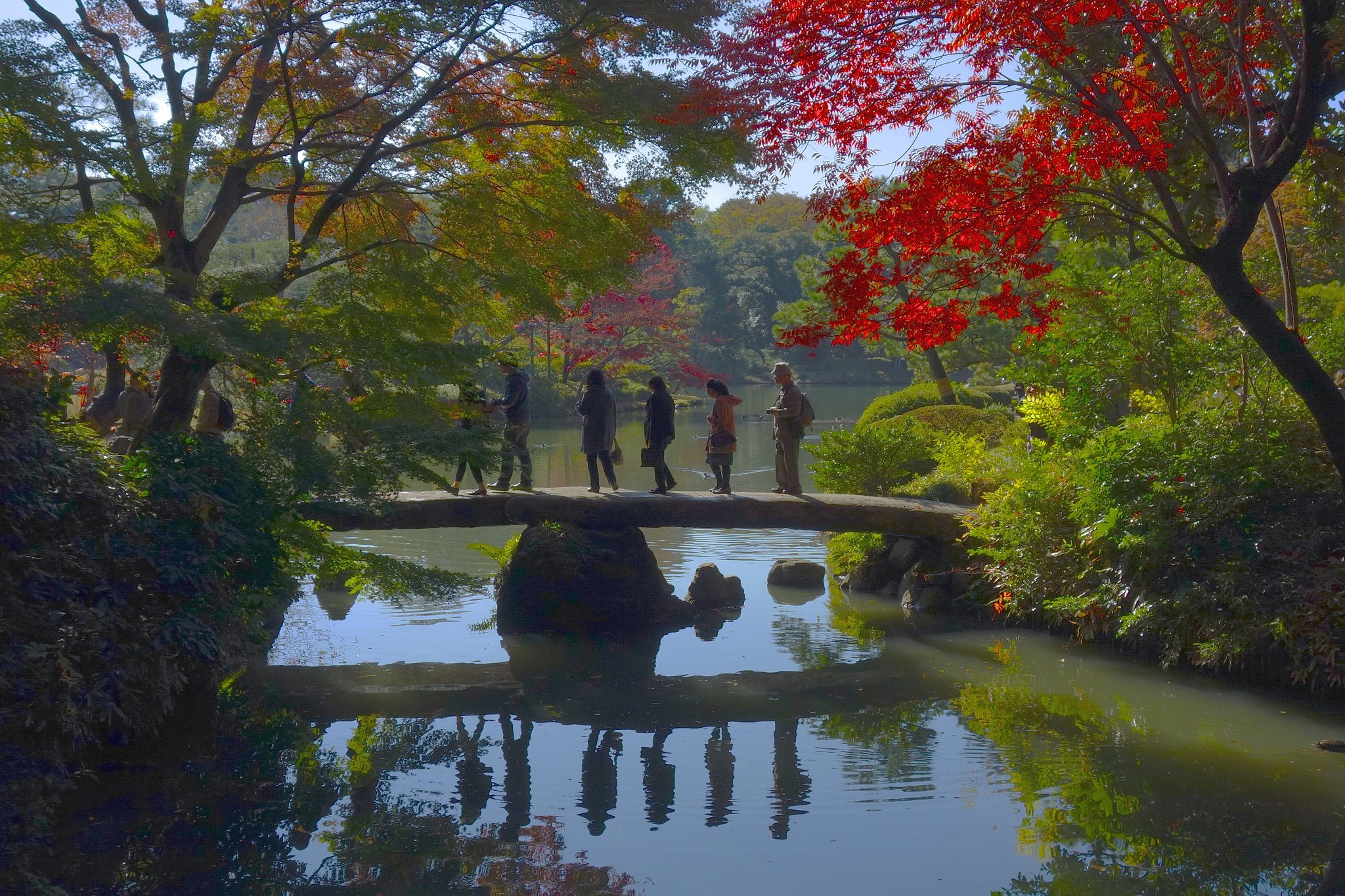 六義園　渡月橋