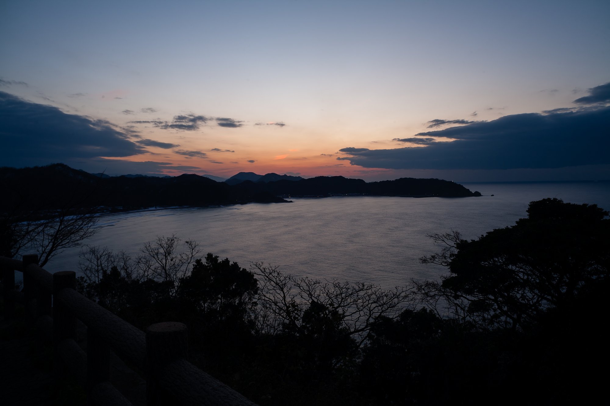 日本海の夕暮れ!