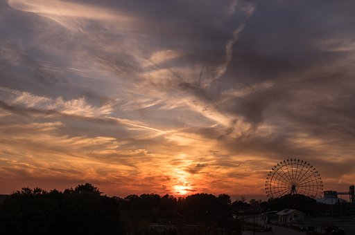 夕日溶け落ちる。。