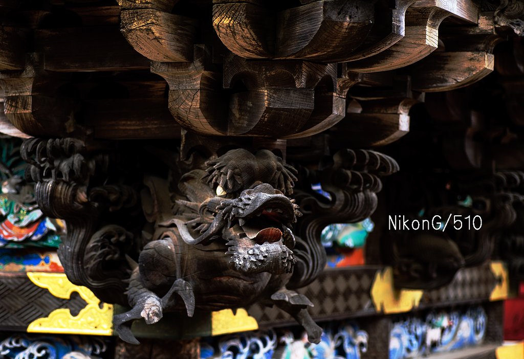 神社の彫刻