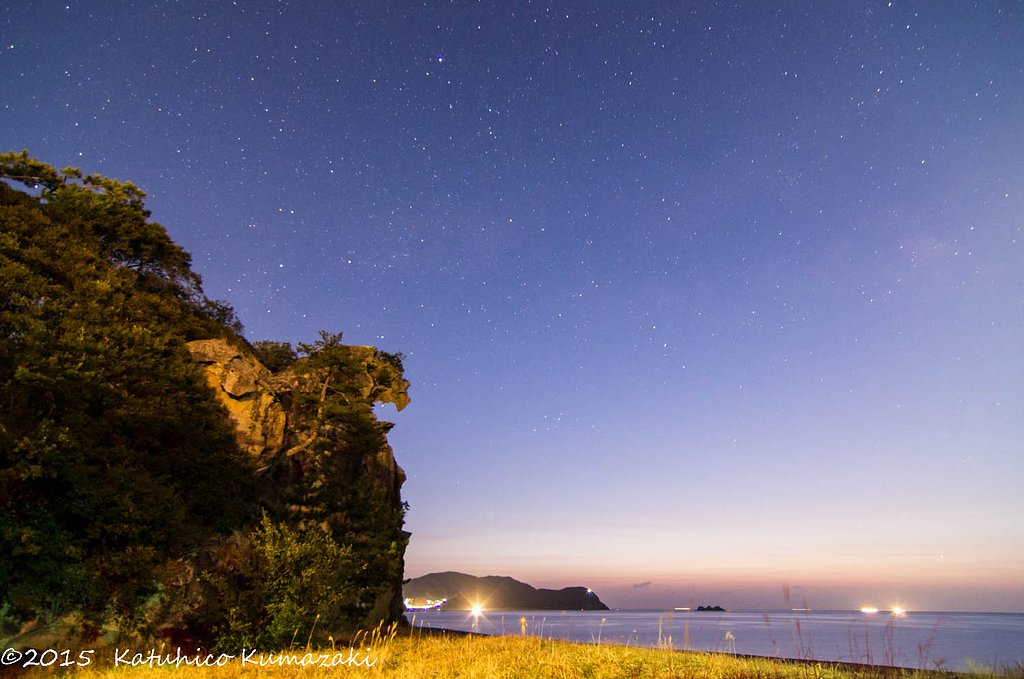 夜明け前の獅子巌