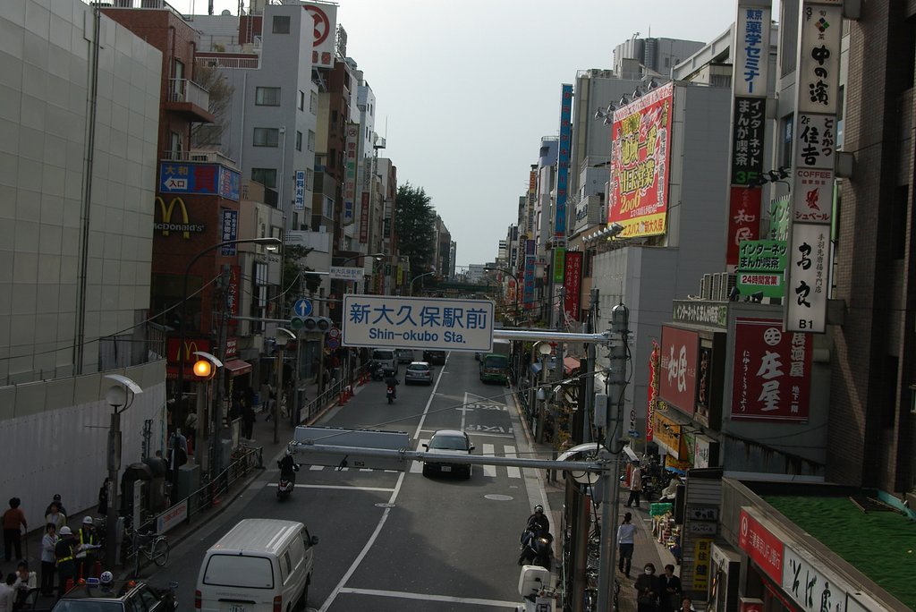 電車の窓からみていたら。ぼくはごみごみしているところが好きなのが判りました。