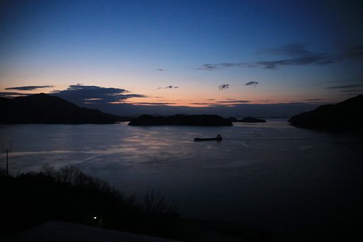 瀬戸の夜明け