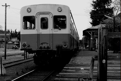 里見の駅