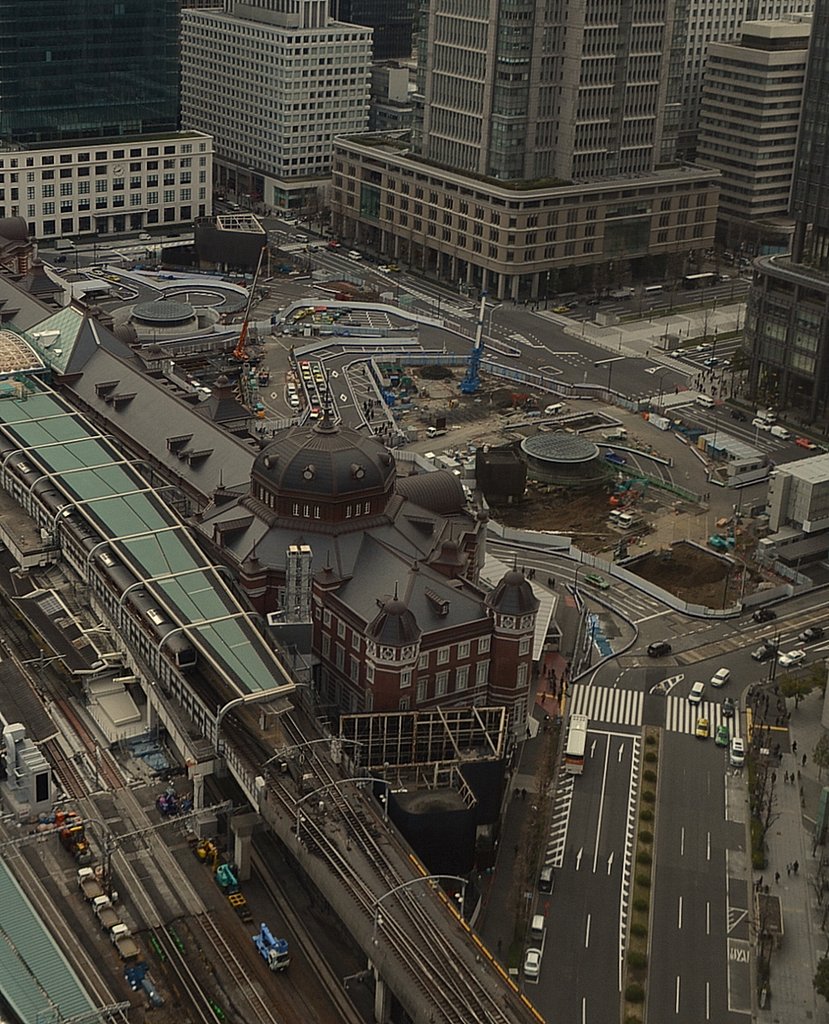 東京駅丸の内口駅前工事風景