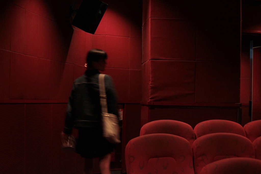 【影あそび】 映画館