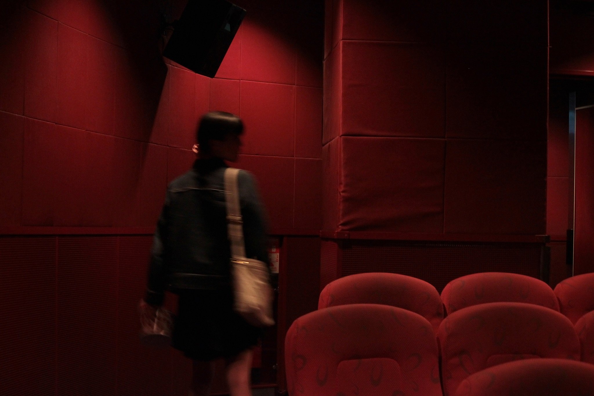 【影あそび】 映画館
