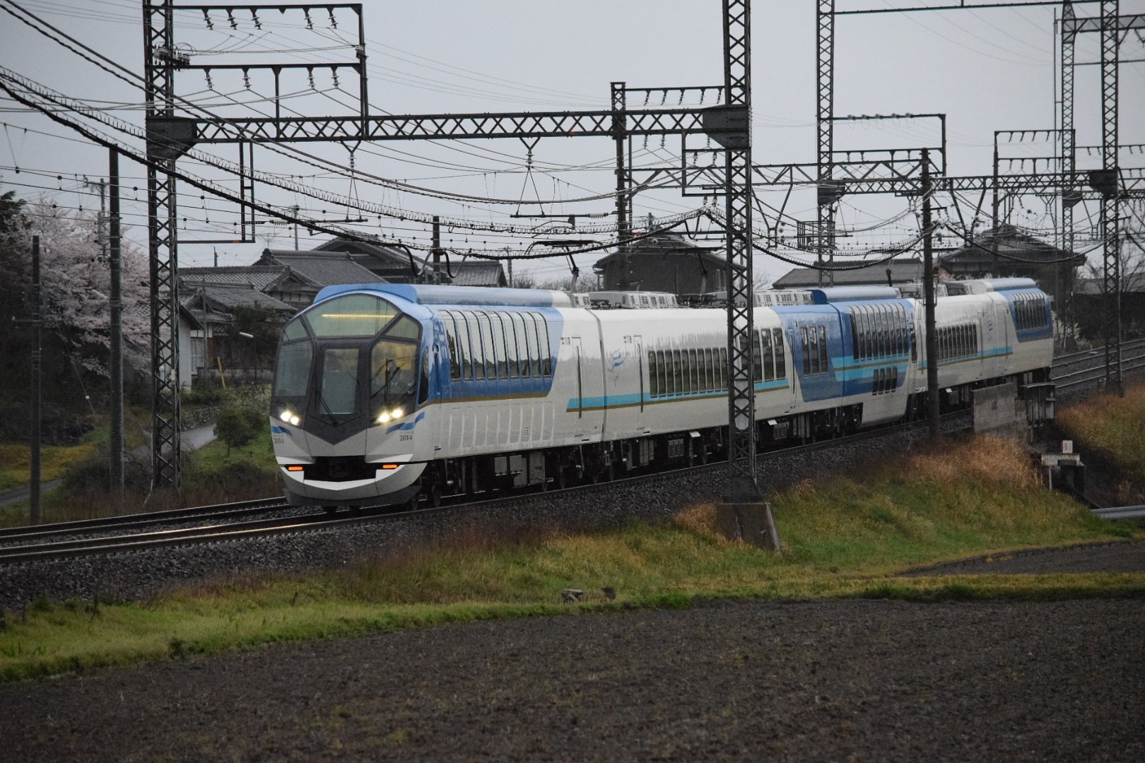 雨のしまかぜ