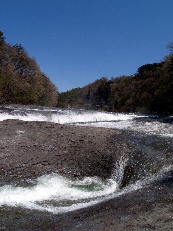 吹き割の滝　＃１