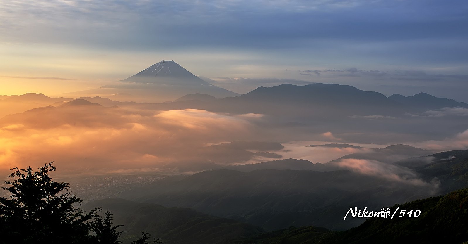 ある峠からの朝景