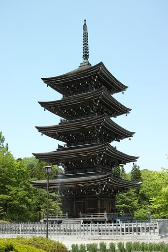 定義山　五重塔