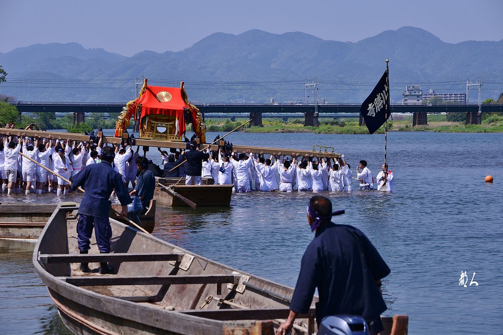 神幸祭（おいで）