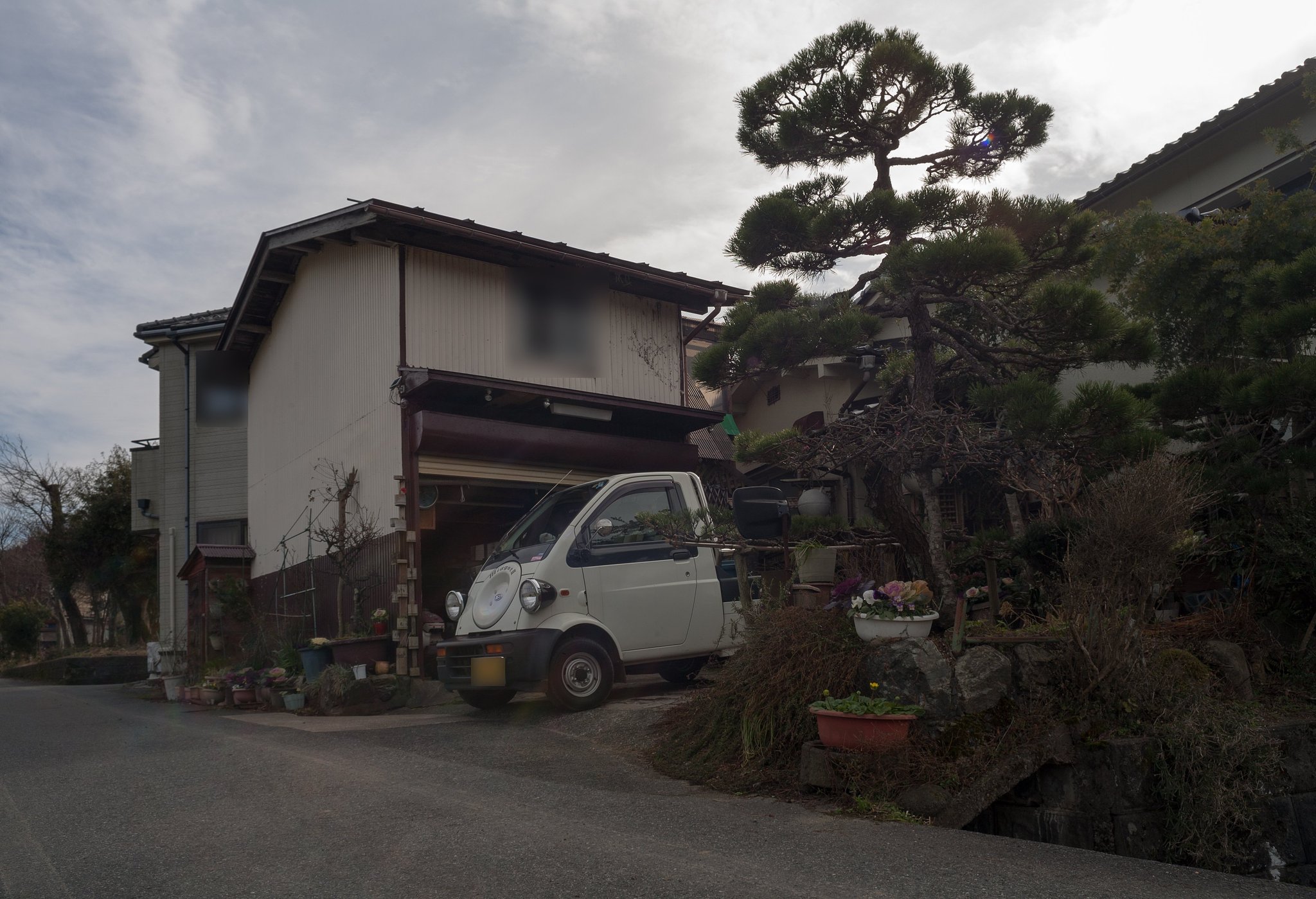 珍しい車が・・。