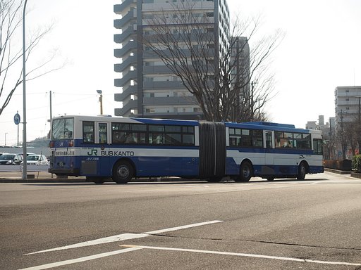 長ーいバス
