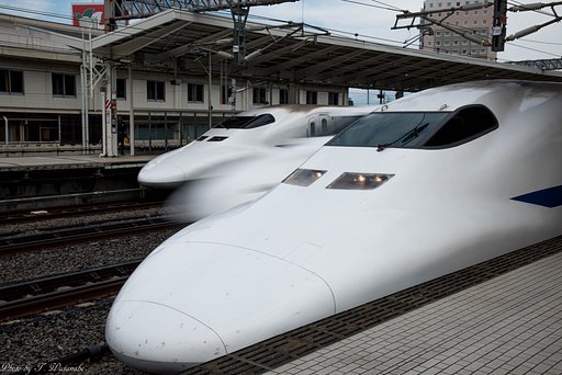 通過列車の残像