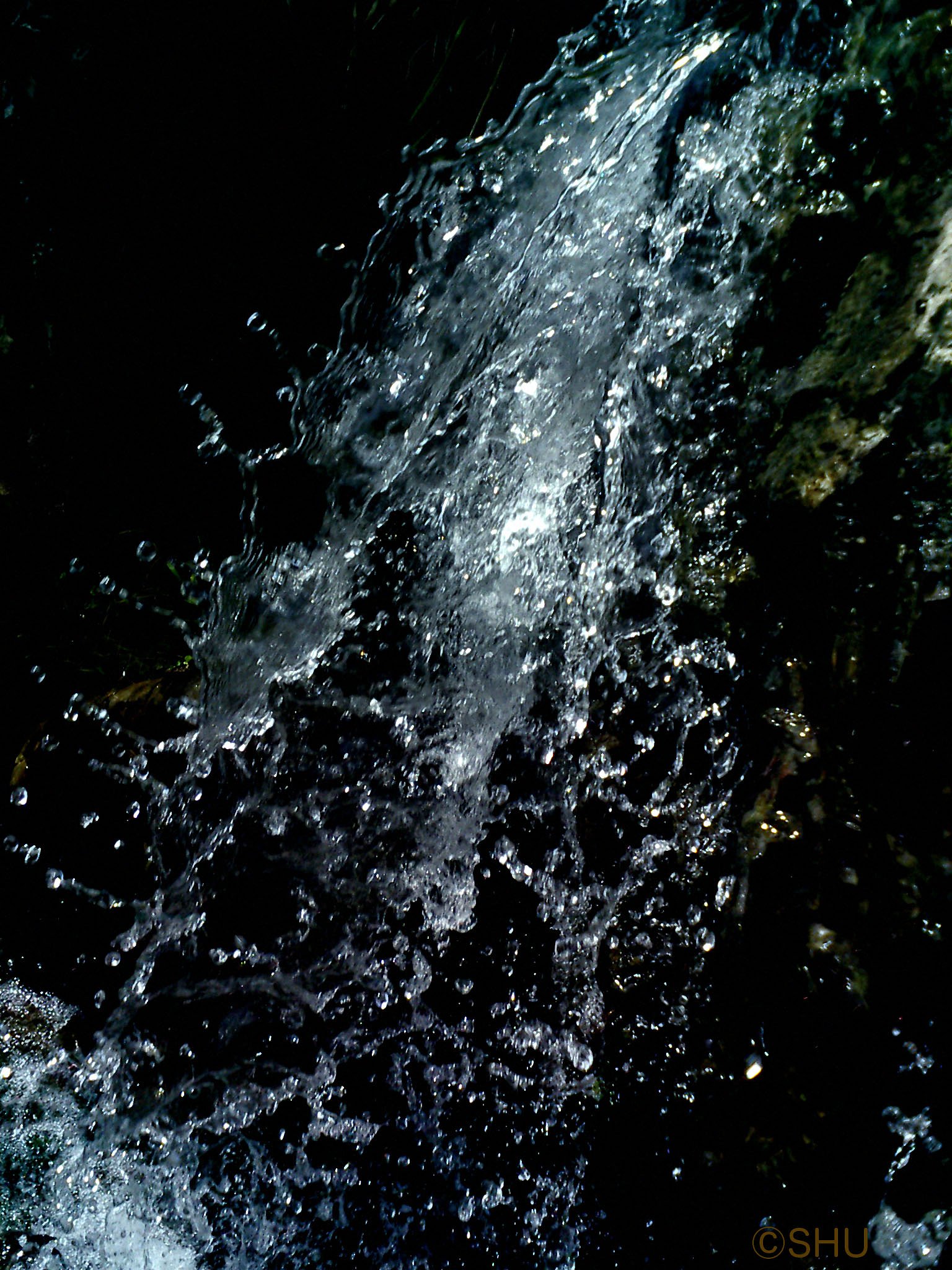 水