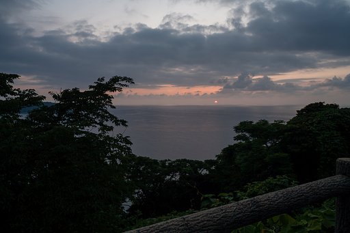 日本海の夕焼け-4。