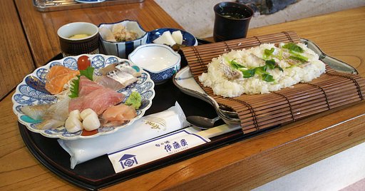 今日のお昼はルン♪