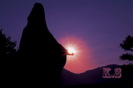 【フリー】　手のひらのダイヤモンド