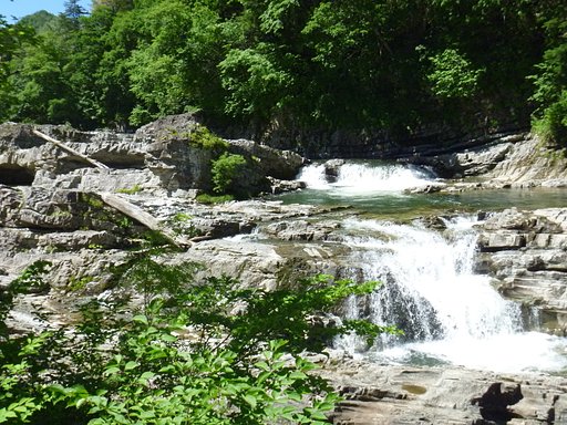 【広がり】段段　滝