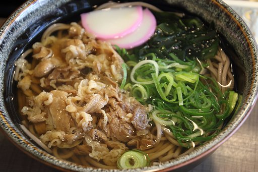広島駅の肉ソバ