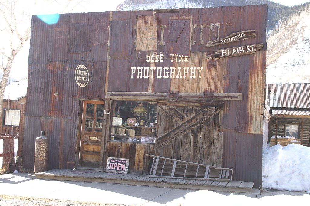 ちょっと写真屋さん寄っていく？