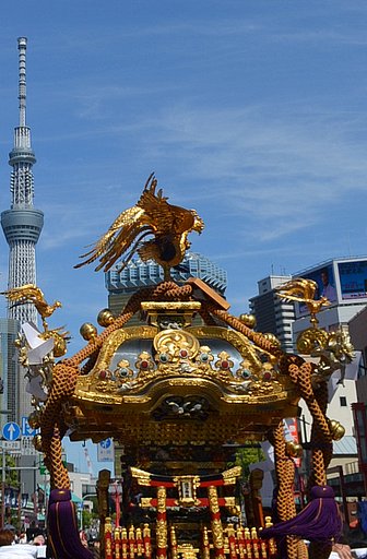 三社祭　雷門２
