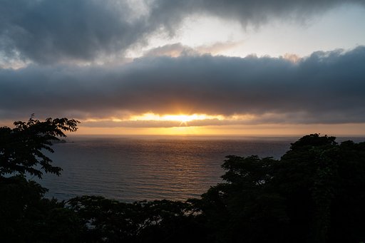 日本海の日の入り。