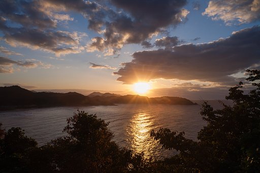 陸上岬からの夕焼け-2。
