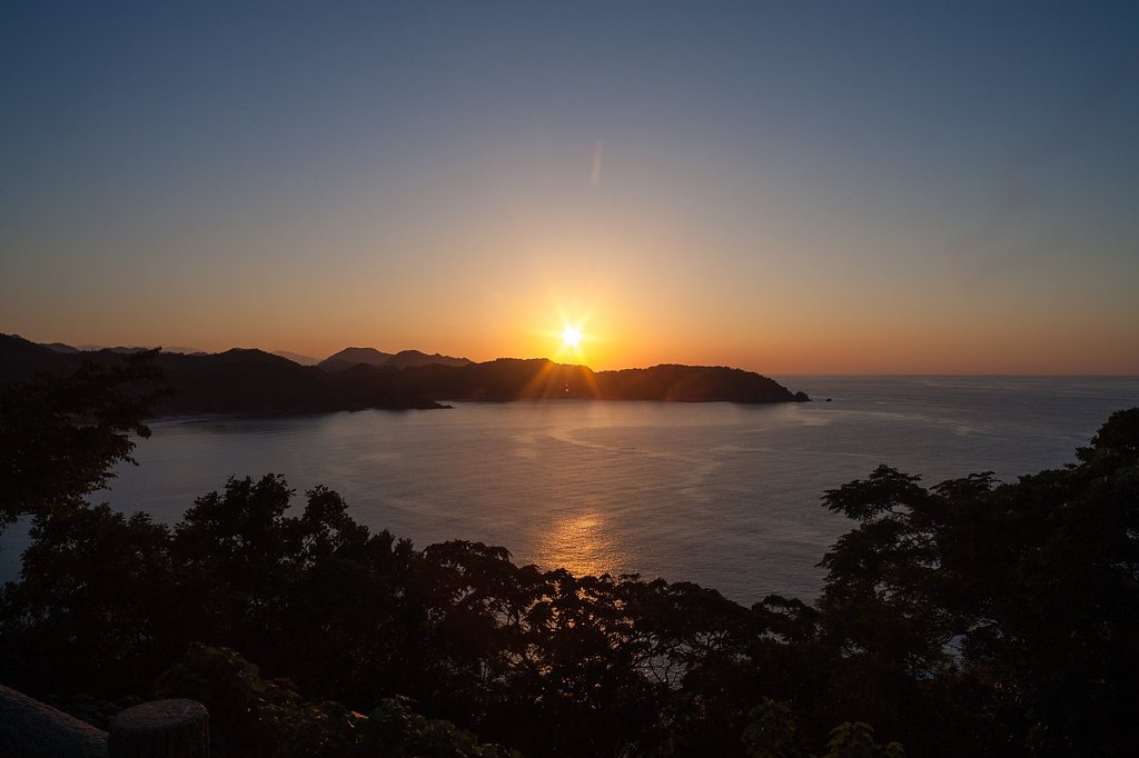 快晴の夕焼けに。