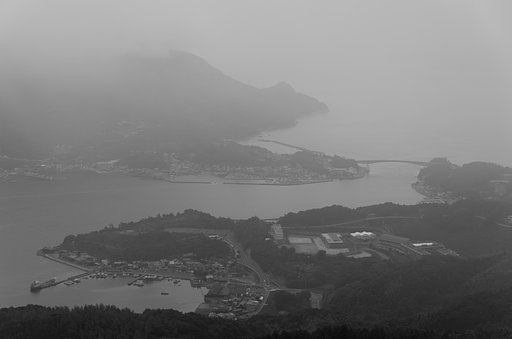 島の山頂