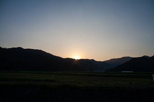 朝は快晴・・。