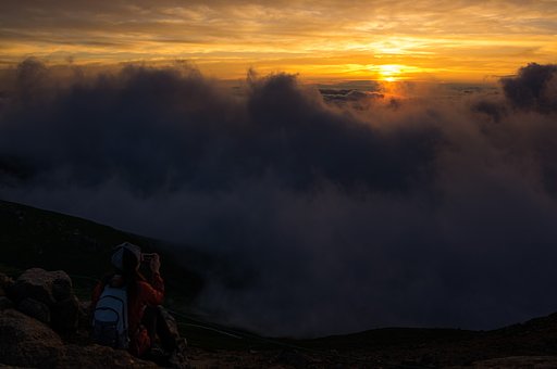 雲の御来光