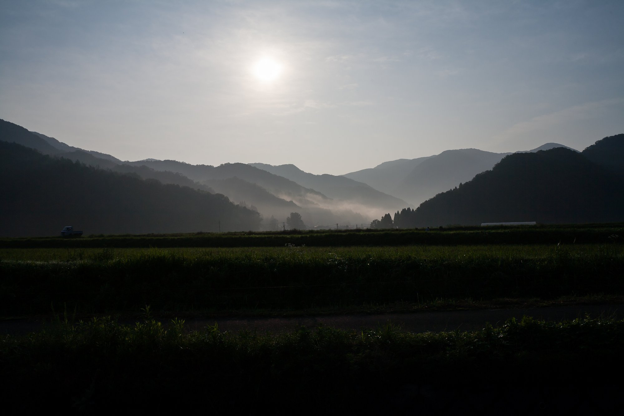 朝は晴れていましたが・・。