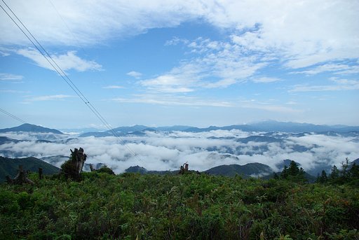 電気は山を越えて・・・
